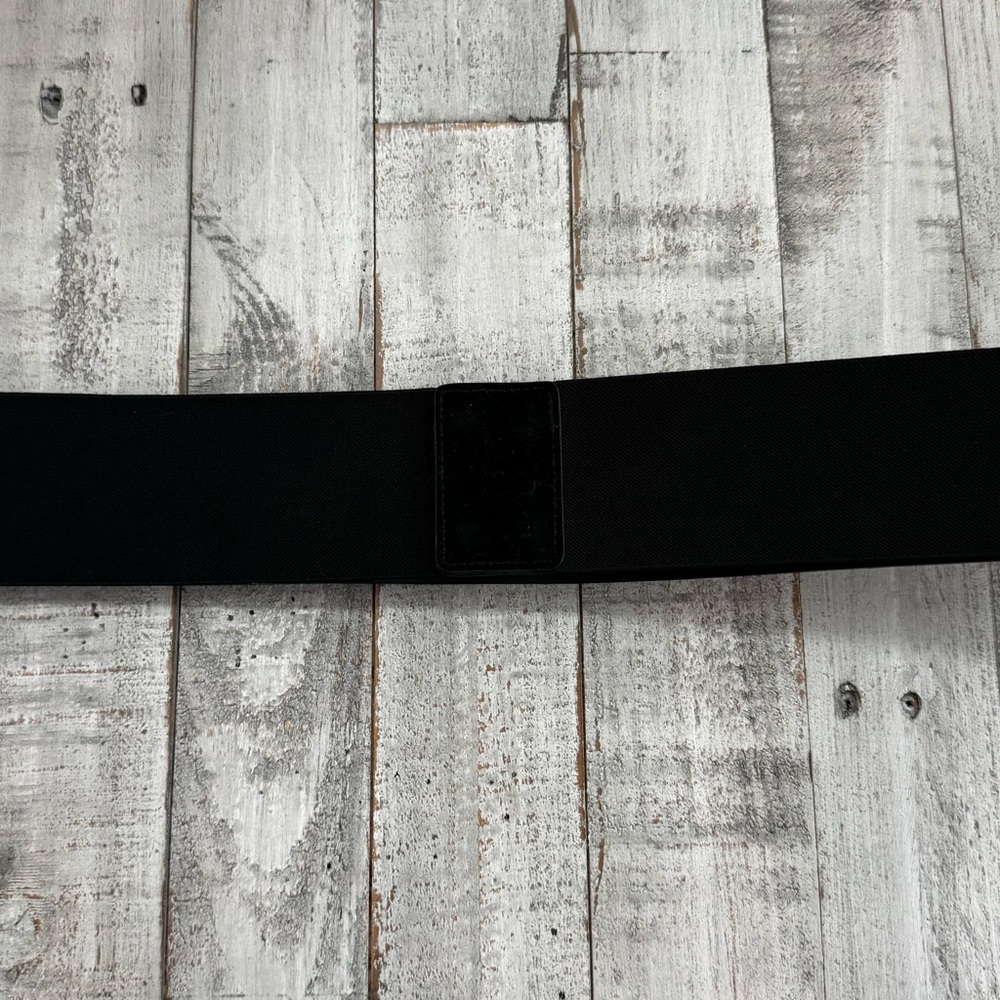 Elegant Black and Gold Stretchy Women's Belt - Picture 5 of 7